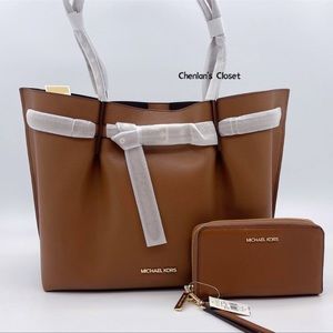 🔥NWT Michael Kors LG Emilia Set